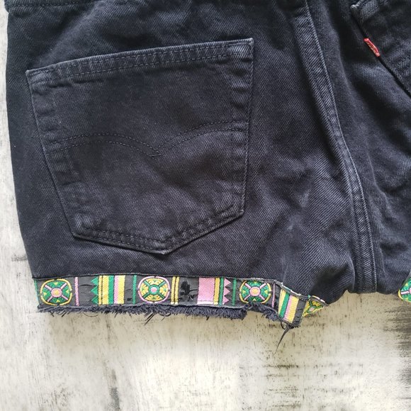 Levi 501 Black Ribbon Trim Denim Shorts - Picture 14 of 16